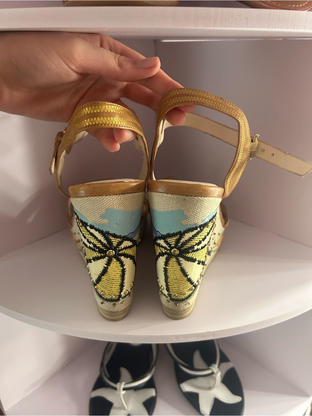 Coach Caroline beach beaded wedges - Picture 3 of 4